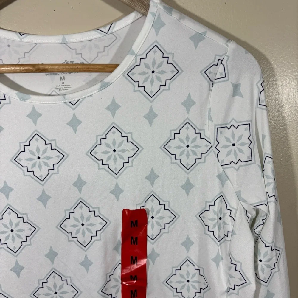 Hang Ten Women’s UV Sun Protection Long Sleeve Shirt W/ Zip Pocket Medium NEW - Picture 2 of 7
